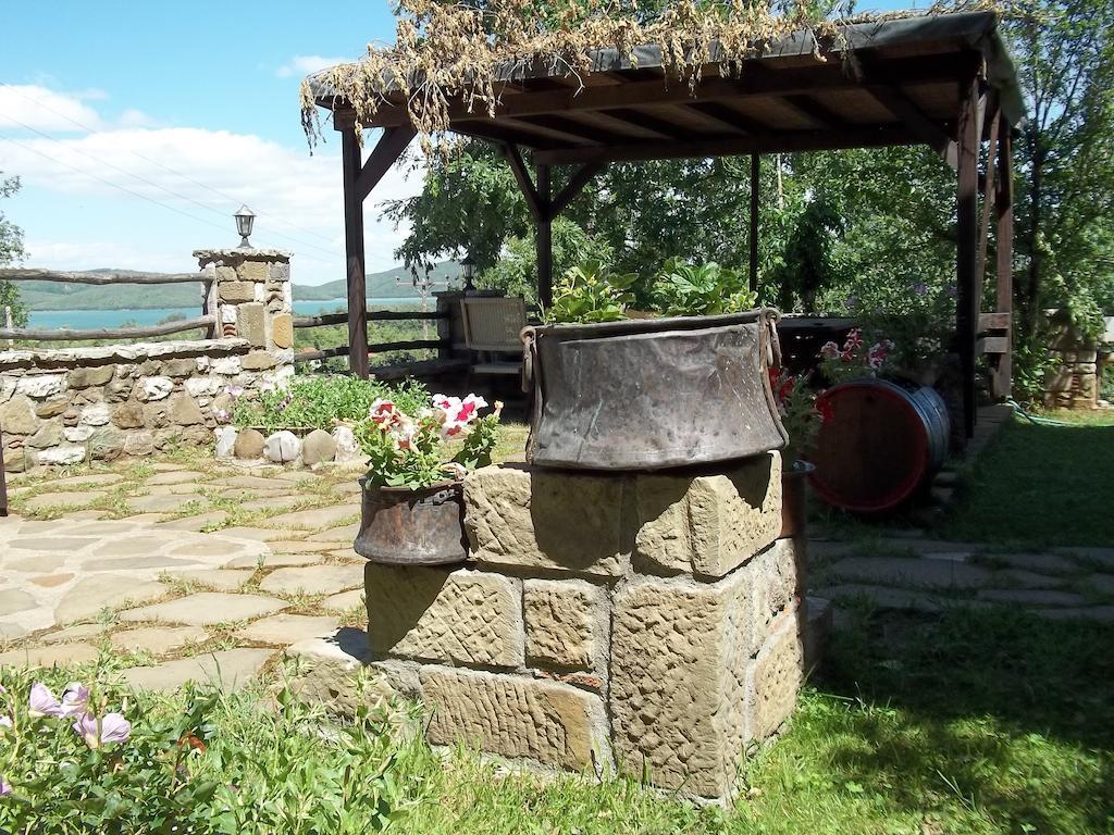 T'Asprolithia Villa Kalyvia Fylaktis ภายนอก รูปภาพ